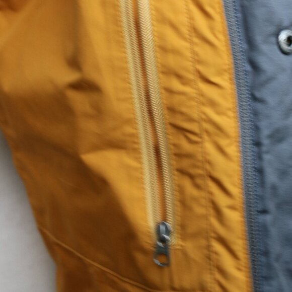 Patagonia 2 Tone Grey Mustard Down Insulated Puffer Vest Sz XL - Picture 8 of 10